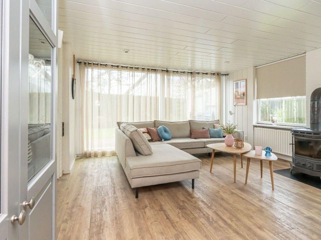 Bongerd 48, Renesse