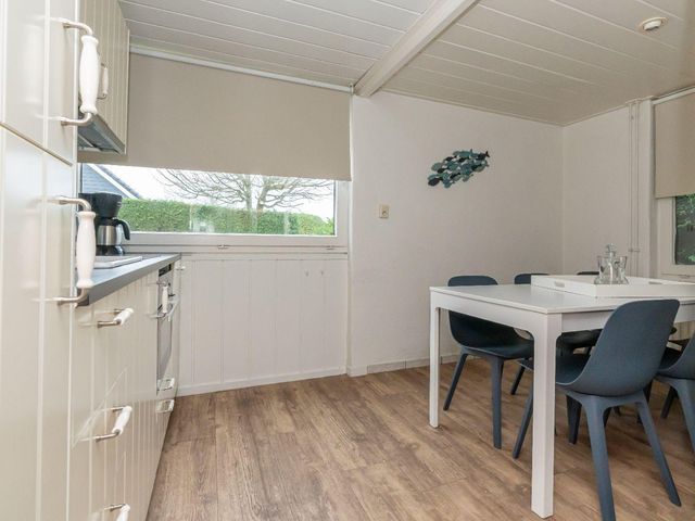 Bongerd 48, Renesse