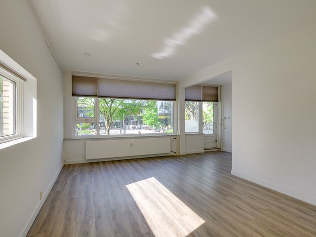 Schout van Eijklaan 240, Leidschendam