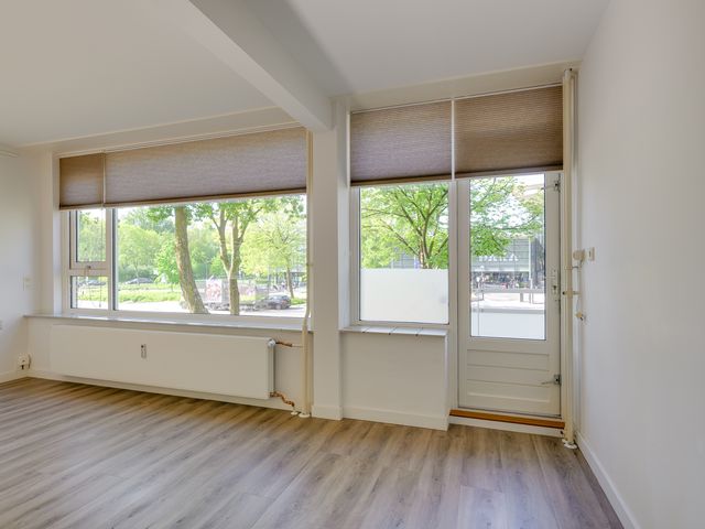 Schout van Eijklaan 240, Leidschendam