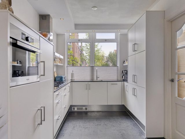 Nassaulaan 14, Schiedam