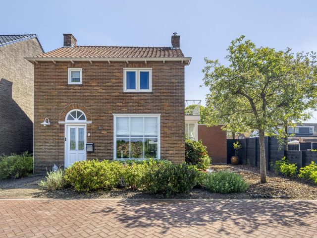 Spanjaardstraat 9, 's-Heer Hendrikskinderen