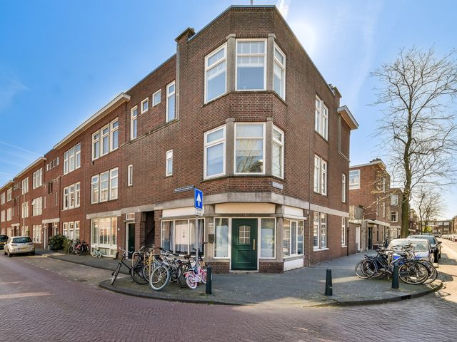 Rhododendronstraat 140, 's-Gravenhage