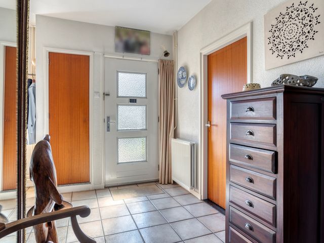 Tibeertlaan 6, Oudenbosch