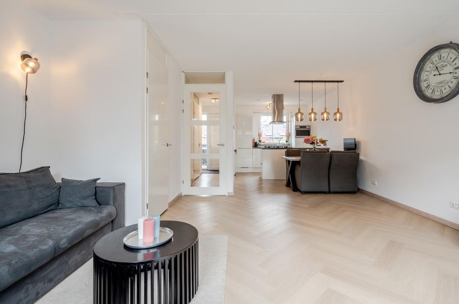 Karl Braunstraat 22