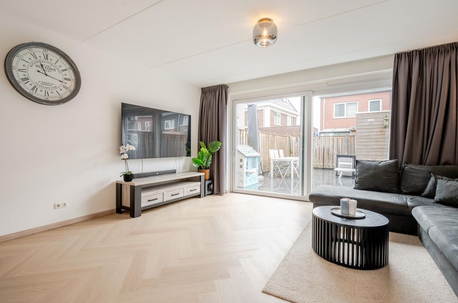 Karl Braunstraat 22