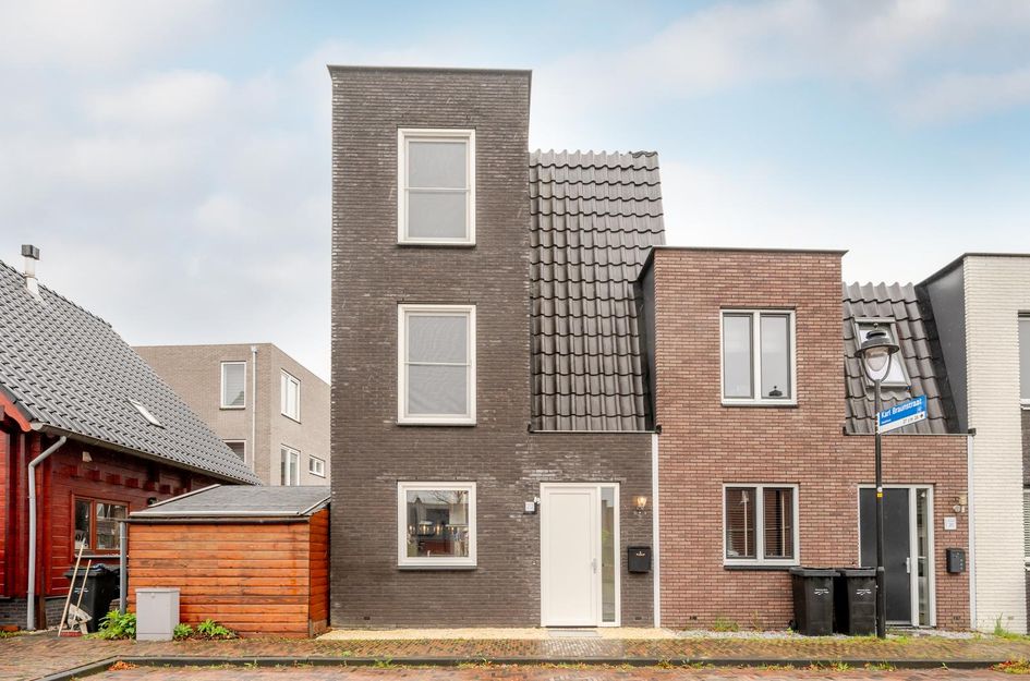 Karl Braunstraat 22