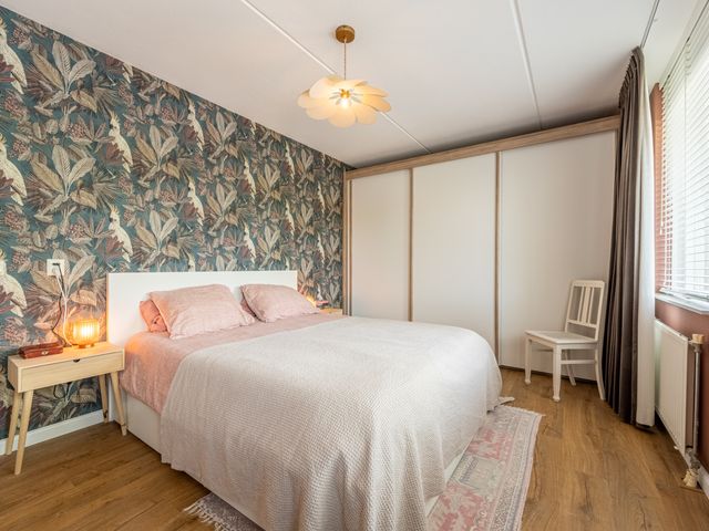 Jan van Almondestraat 14, Poortugaal