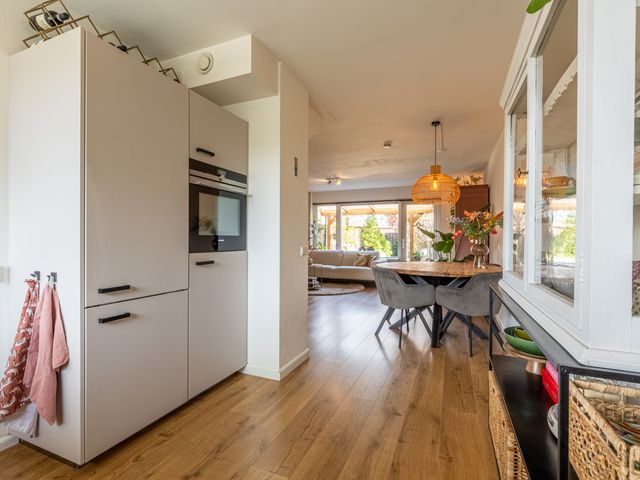 Jan van Almondestraat 14, Poortugaal
