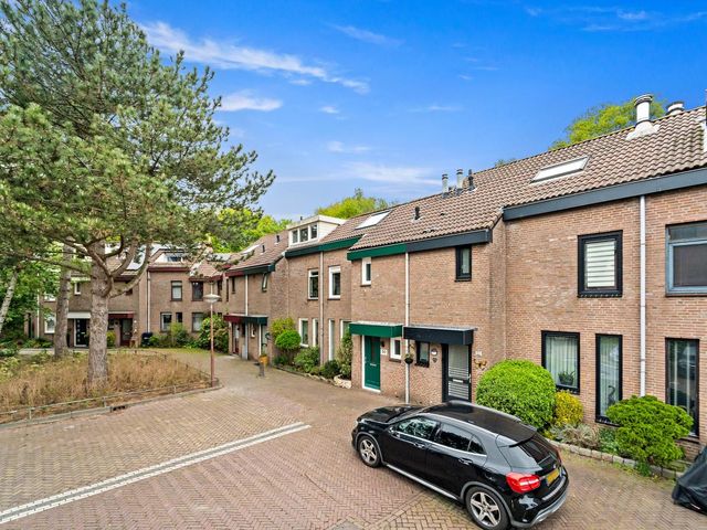 J.C. van der Lansstraat 50, 'S-Gravenhage