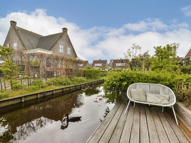 Heems Weer 31, Broek in Waterland