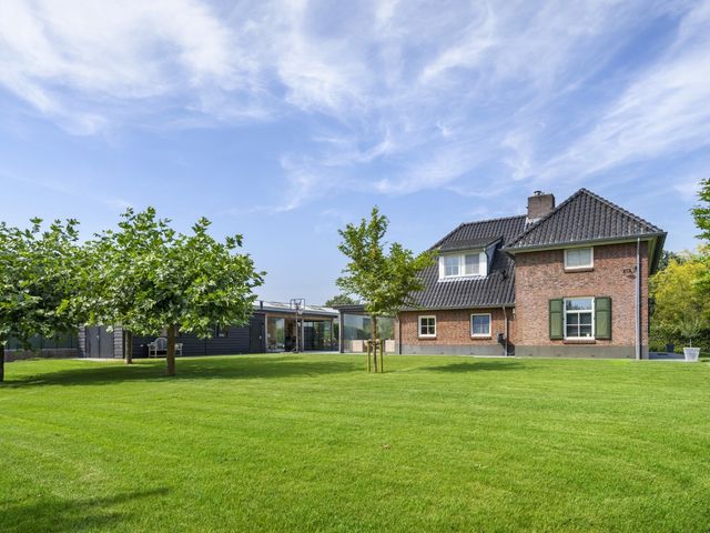 Rietkampseweg 1B, Angeren