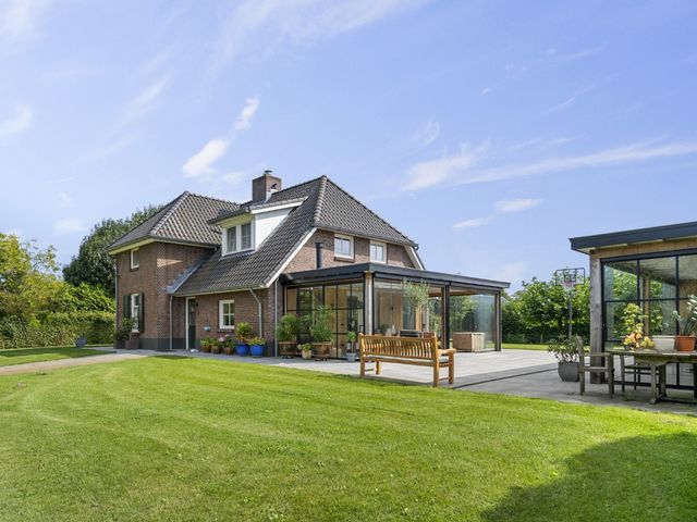 Rietkampseweg 1B, Angeren