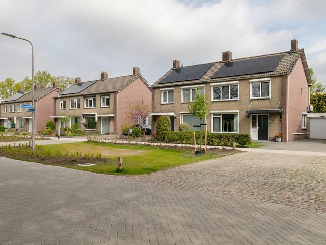 Beukenlaan 11, Udenhout