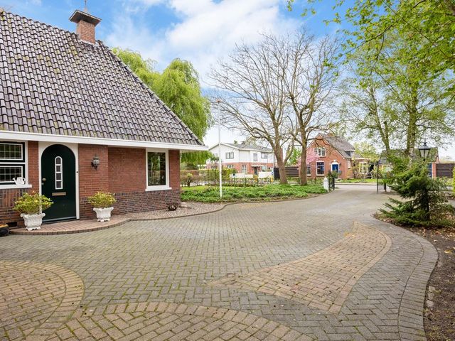 Langeweg 1, Grootegast