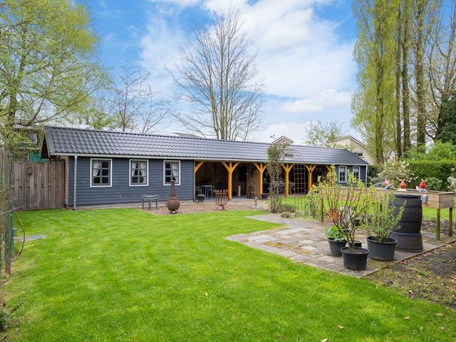 Langeweg 1, Grootegast
