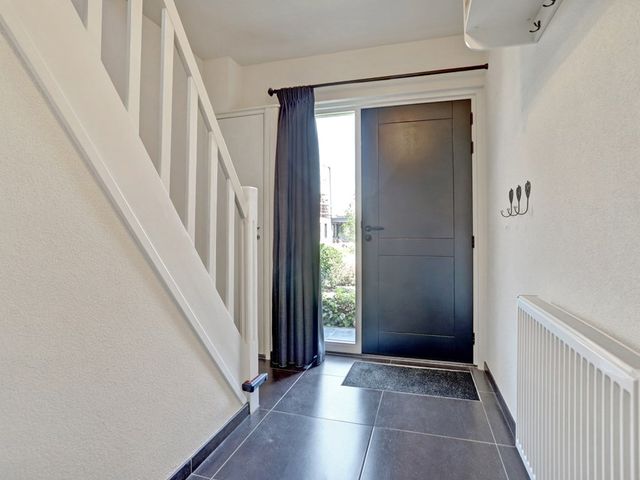 Meistraat 24, Neerkant