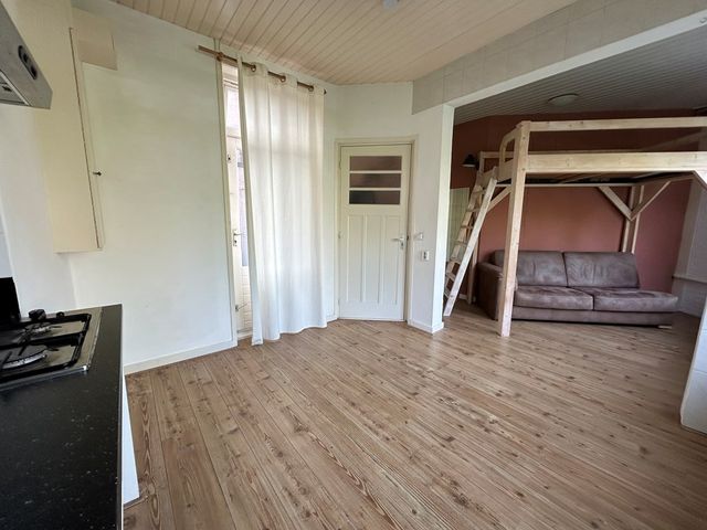 E. Thomassen à Thuessinklaan 37A, Groningen