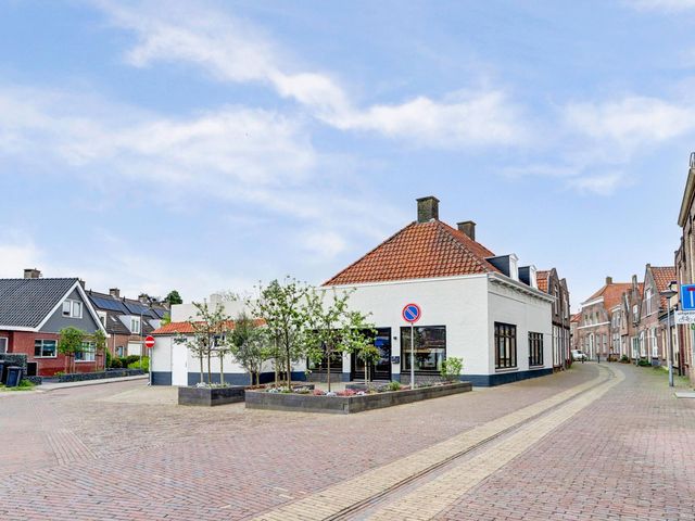 Markt 4, Oosterland