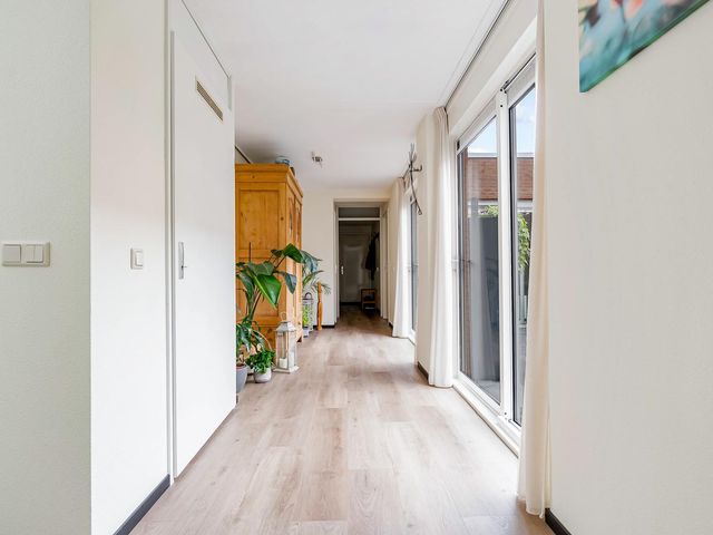 Eendragt 7, Lelystad