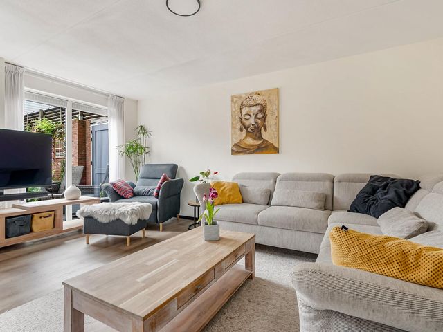Eendragt 7, Lelystad
