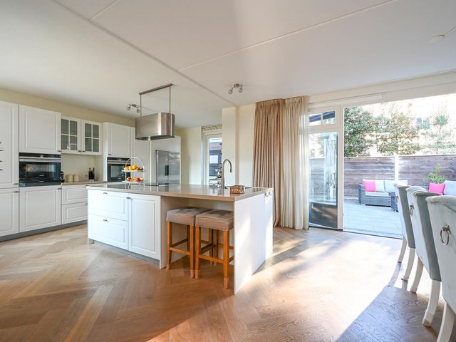 Thomas Mannsingel 53, 's-Gravenhage
