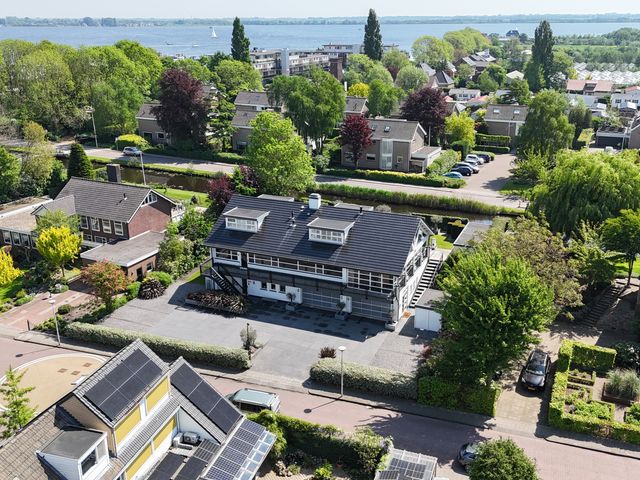 Dijkstraat 30, Roelofarendsveen