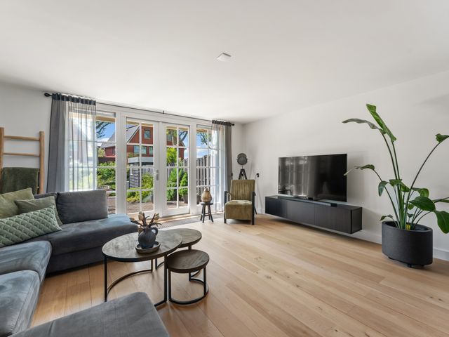 Schildmos 44, Alblasserdam