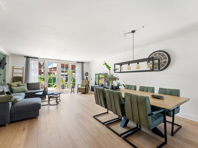 Schildmos 44, Alblasserdam
