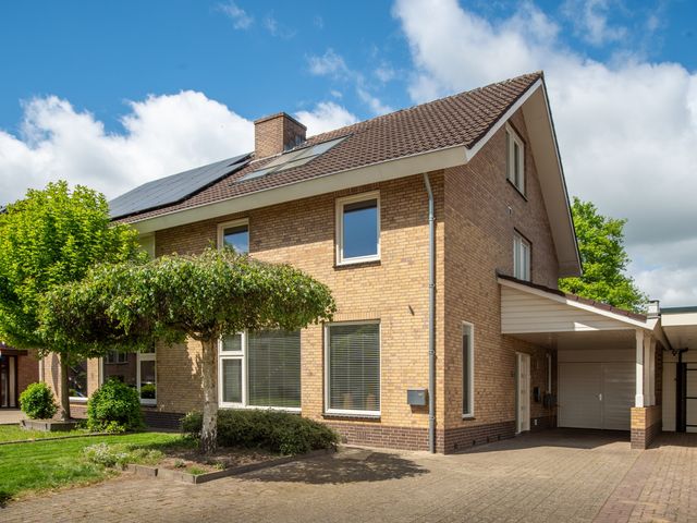 Ypeloweg 5A, Enter