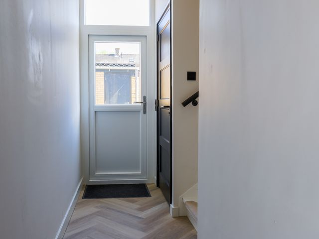 Wilhelminastraat 12, Dinteloord