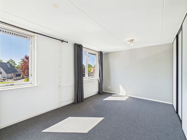 Burg. Hendrik Wolferthof 6, Hoek