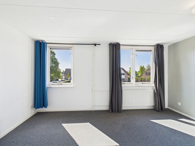 Burg. Hendrik Wolferthof 6, Hoek