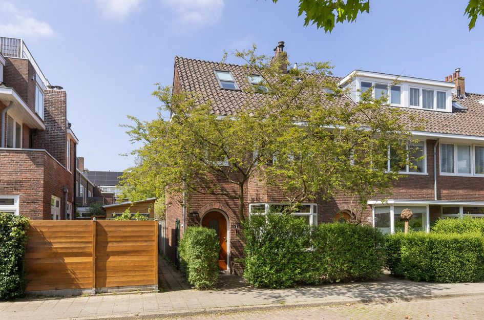 Johan de Meesterstraat 2