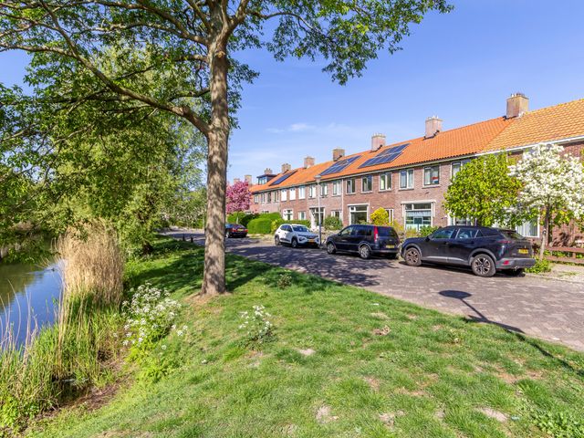 Burgemeester Houwingsingel 107, Den Helder
