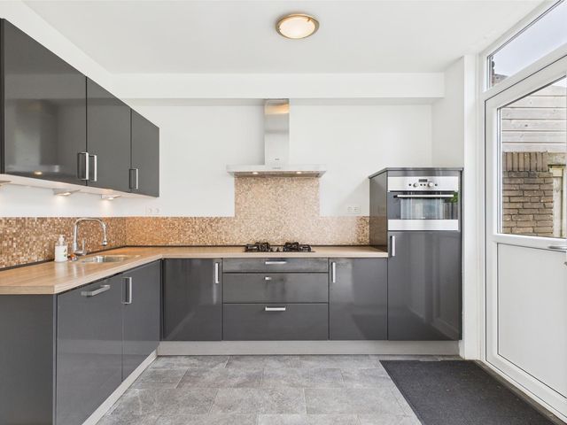 Beethovenstraat 25, Terneuzen