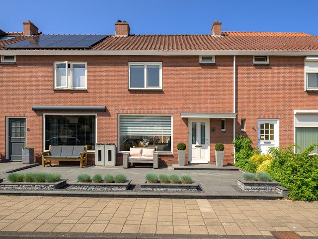 Prins Mauritsstraat 4, Maasdijk