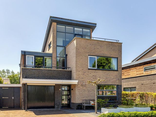 Dr. F.W. Klaarenbeeksingel 83, Hoevelaken