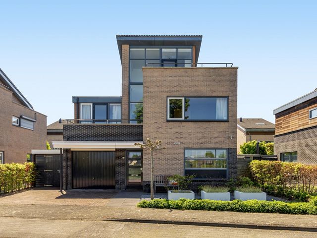 Dr. F.W. Klaarenbeeksingel 83, Hoevelaken