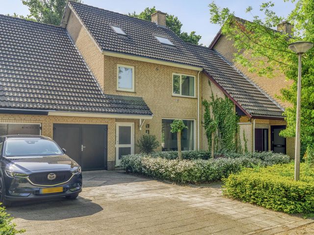 Harpdreef 8, Etten-Leur