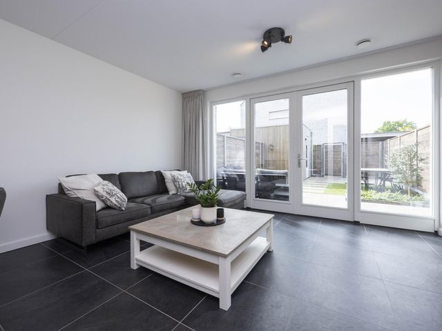 Leypad 19, Haaren