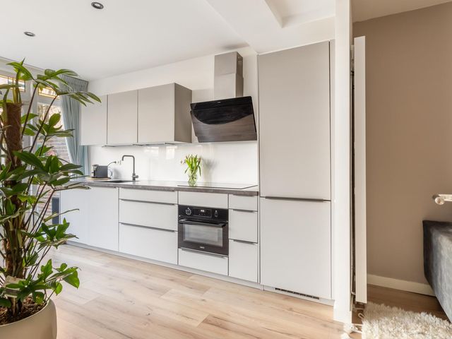 Donker Curtiusstraat 26B, Rotterdam