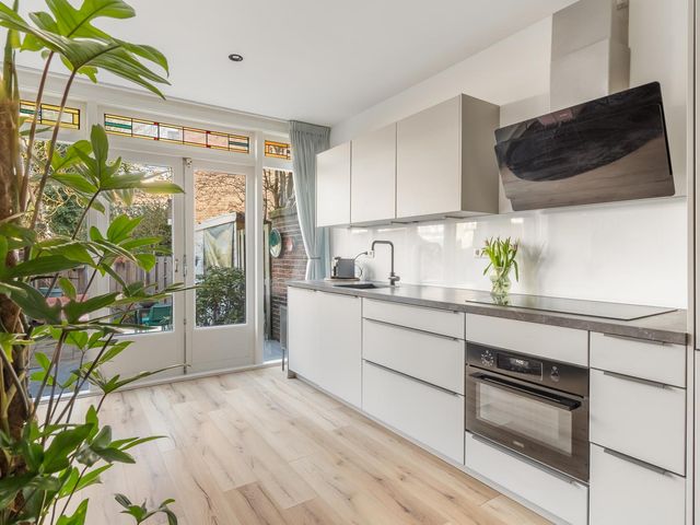 Donker Curtiusstraat 26B, Rotterdam