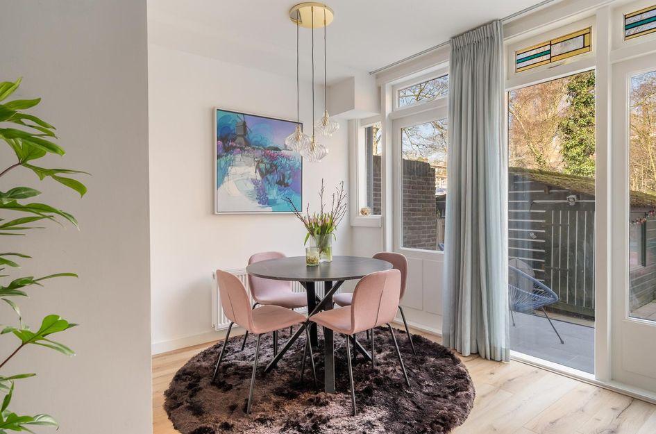 Donker Curtiusstraat 26B