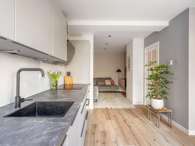 Donker Curtiusstraat 26B, Rotterdam