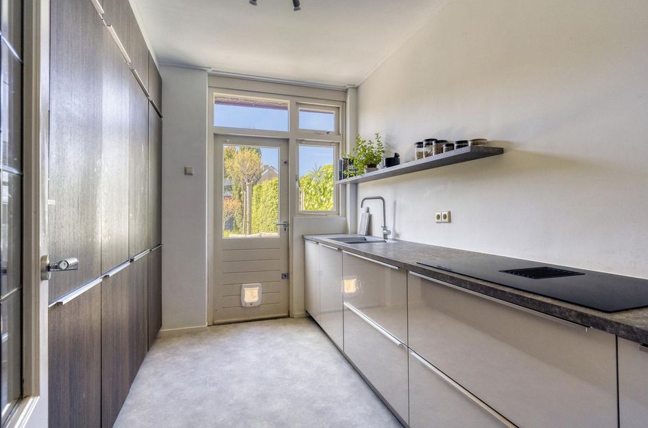 Pieter de Hooghstraat 19