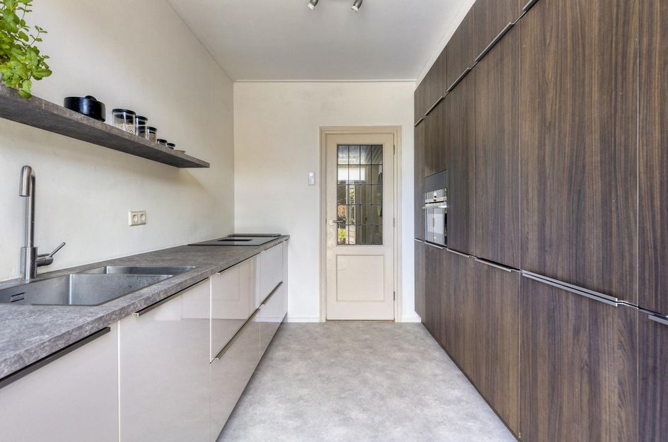Pieter de Hooghstraat 19