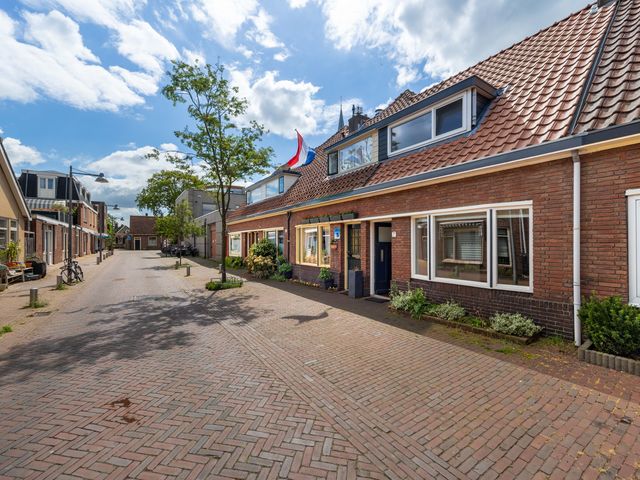 Erasmusstraat 7, Voorschoten