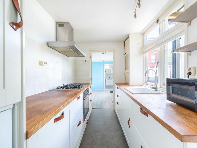 Erasmusstraat 7, Voorschoten