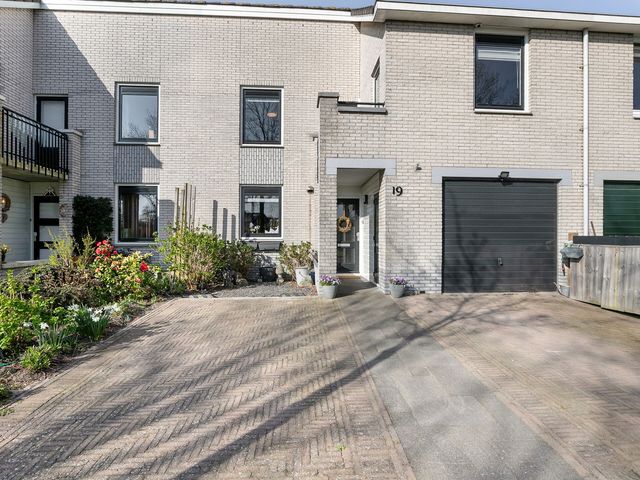 Erasmuslaan 19, Oegstgeest